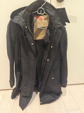 Burberry Black Woman’s Trench Coat with Signature Check Lining